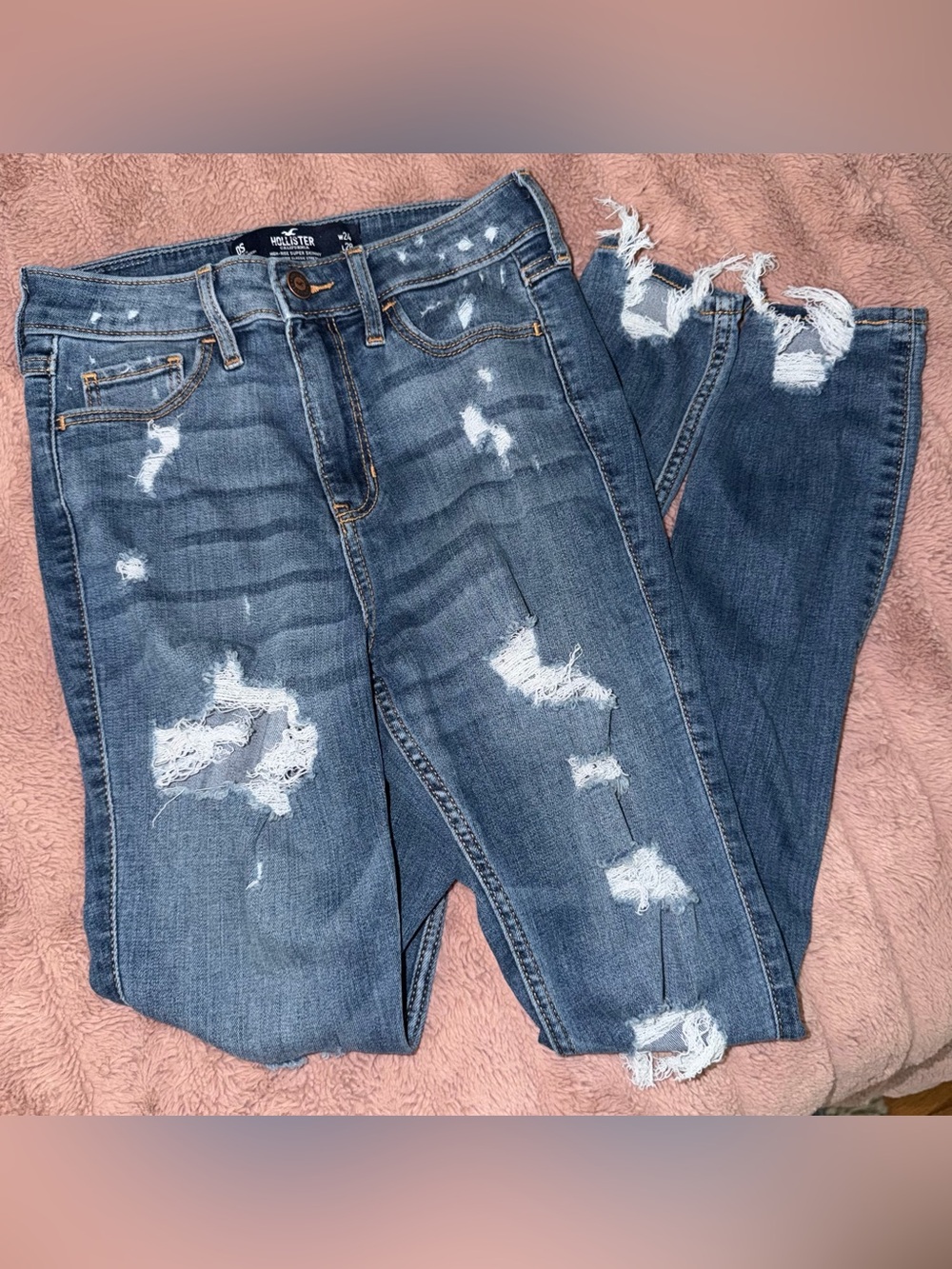 Hollister Women's Medium Blue Distressed Skinny Jeans